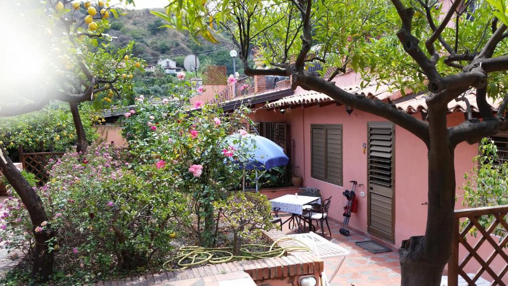 Villa Carmelas Taormina Exterior photo